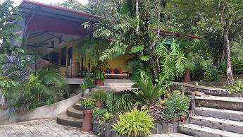 Los Susurros Casa