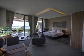 Ocean Rock Kalim