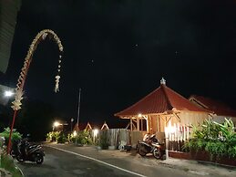 Malibu Huts