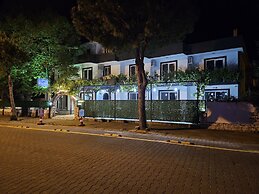 Moonlight Apart Hotel