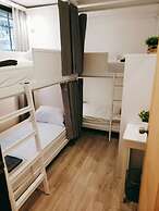 White House Hostel