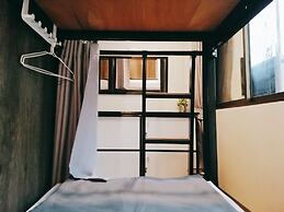 White House Hostel