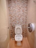 White House Hostel