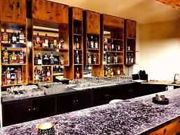 Ivory Serenity Hotel