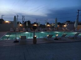 Ivory Serenity Hotel