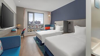 Holiday Inn Express Kunming West by IHG