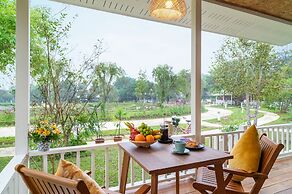 Luxury Farm House