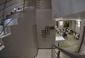 Regent Hotel Kgale