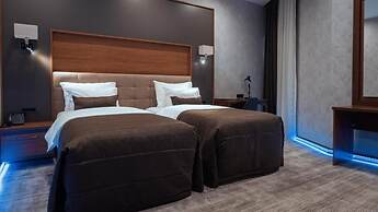 Midtown Hotel