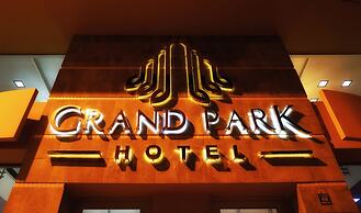Grand Park Hotel