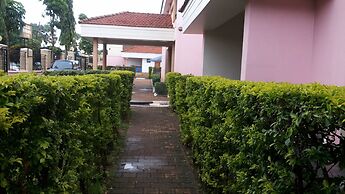 Lillian Towers Hotel