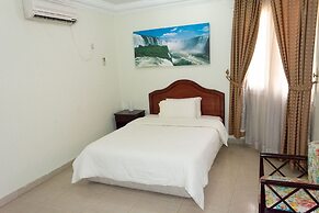 Royal Residence Hotel