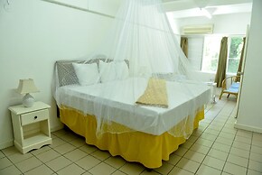Pineapple Suites