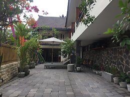DeRose Guest House Canggu Bali