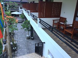DeRose Guest House Canggu Bali