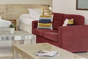 APARTAMENTOS PUERTO MARINA DEL ESTE