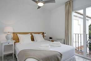 APARTAMENTOS PUERTO MARINA DEL ESTE