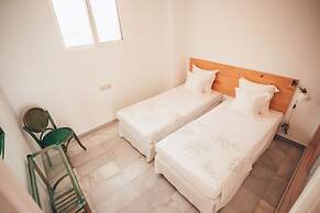 APARTAMENTOS PUERTO MARINA DEL ESTE