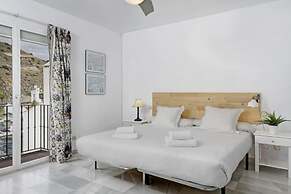 APARTAMENTOS PUERTO MARINA DEL ESTE
