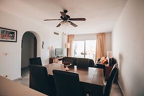 APARTAMENTOS PUERTO MARINA DEL ESTE