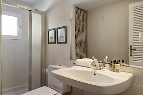 APARTAMENTOS PUERTO MARINA DEL ESTE