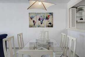 APARTAMENTOS PUERTO MARINA DEL ESTE