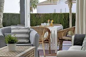 APARTAMENTOS PUERTO MARINA DEL ESTE
