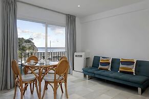 APARTAMENTOS PUERTO MARINA DEL ESTE