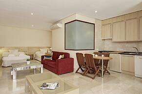 APARTAMENTOS PUERTO MARINA DEL ESTE