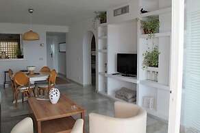 APARTAMENTOS PUERTO MARINA DEL ESTE