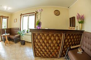 Grand Hostel