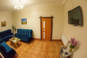 Grand Hostel