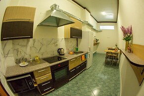 Grand Hostel