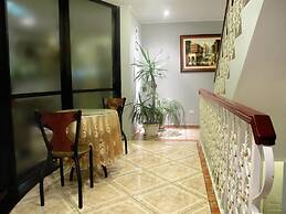 Hotel Solís Dies