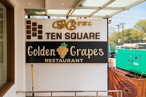 HOTEL TEN SQUARE - 5 Minutes from The Taj Mahal