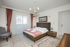 Golden Star Suites