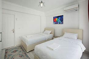 Golden Star Suites
