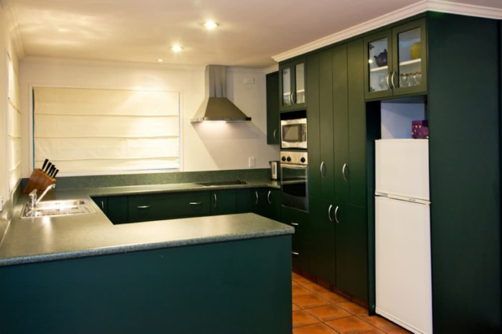 Hedditch Hideaway