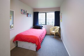 Meadowbrook Place