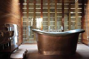 Domaine des Etangs, Auberge Collection