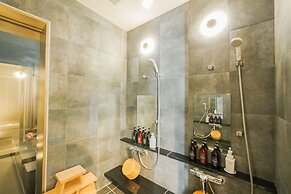 Kin Hotel