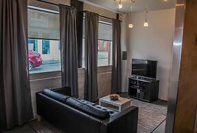 Lava Apartment