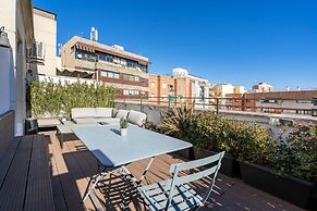 Feelathome Waldorf Suites Apartments