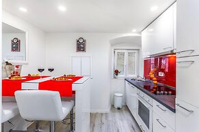 Fiorello Apartment