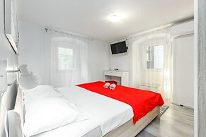 Fiorello Apartment