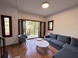 Poed Residences