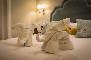 Sally Port Suites