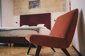Sally Port Suites
