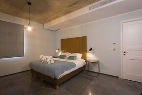 Sally Port Suites