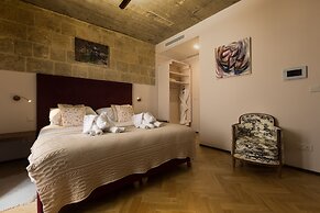 Sally Port Suites